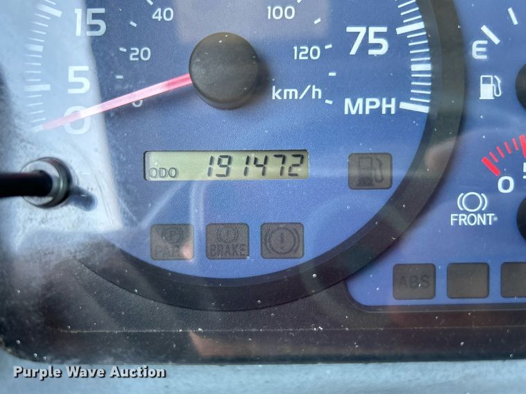 image for item KW9190 2008 Hino 308  box truck