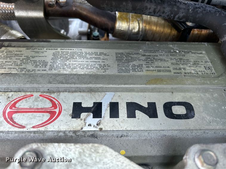 image for item KW9190 2008 Hino 308  box truck