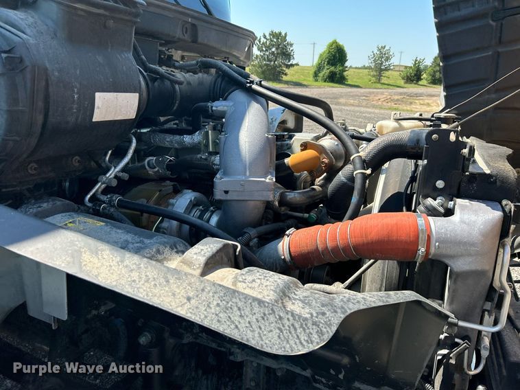 image for item KW9190 2008 Hino 308  box truck