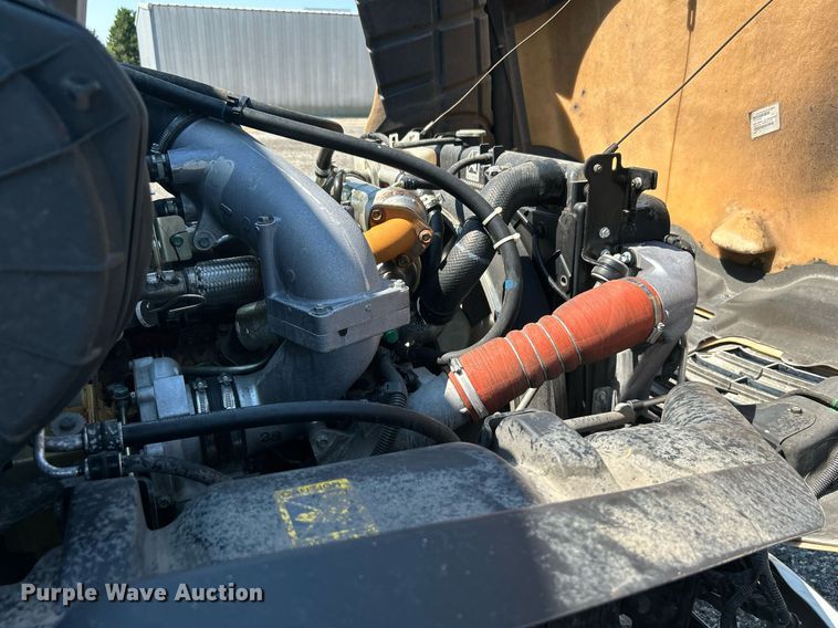 image for item KW9190 2008 Hino 308  box truck