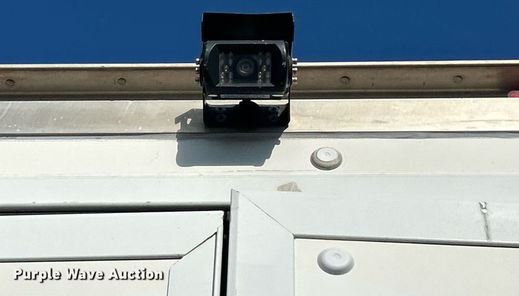 image for item KW9192 2019 Isuzu NPR HD  Crew Cab box truck