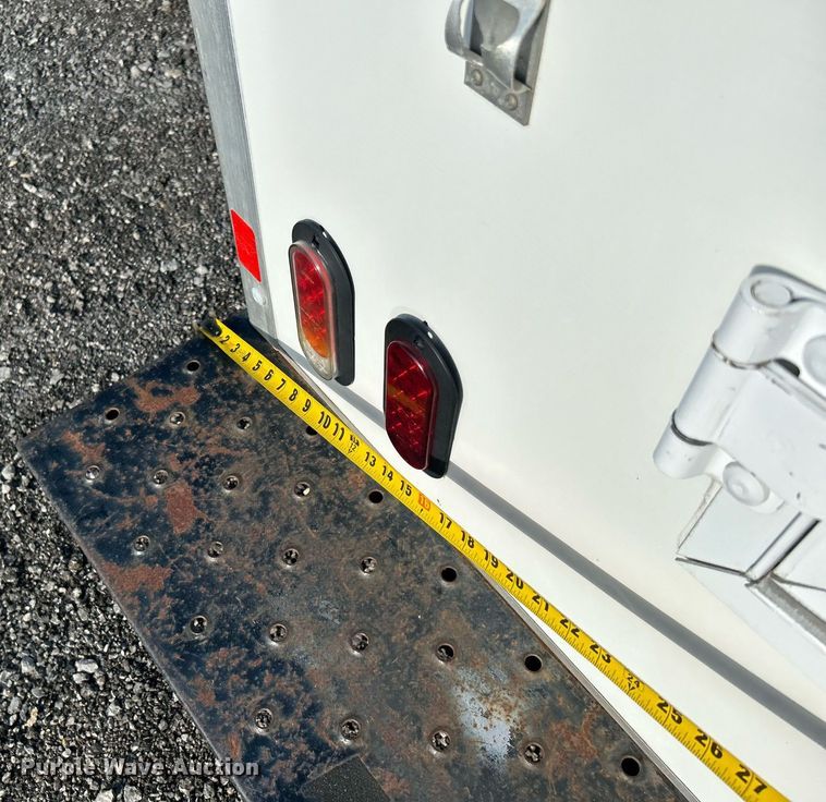 image for item KW9192 2019 Isuzu NPR HD  Crew Cab box truck