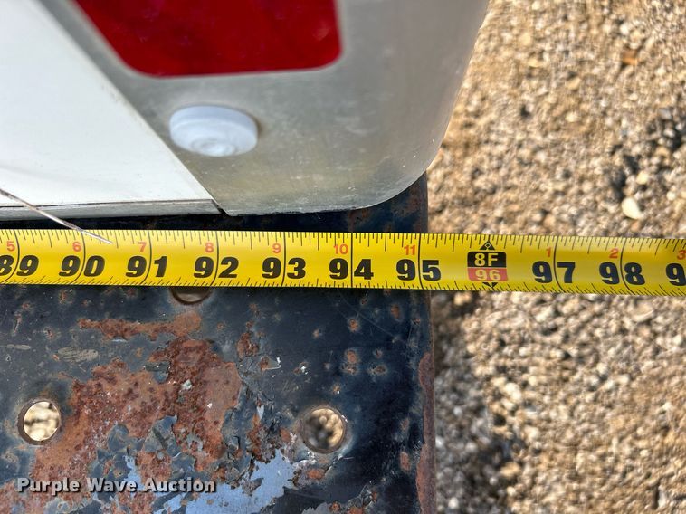 image for item KW9192 2019 Isuzu NPR HD  Crew Cab box truck