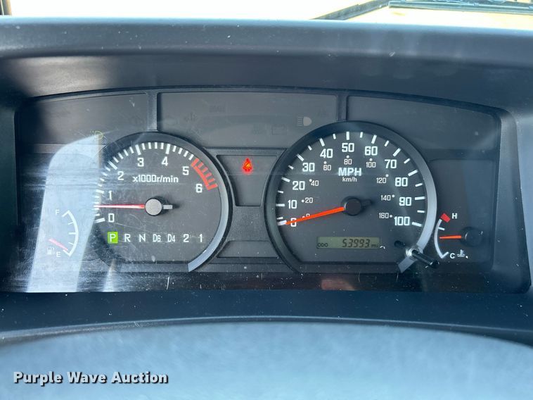 image for item KW9192 2019 Isuzu NPR HD  Crew Cab box truck