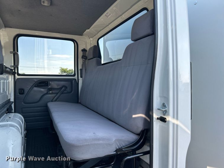 image for item KW9192 2019 Isuzu NPR HD  Crew Cab box truck