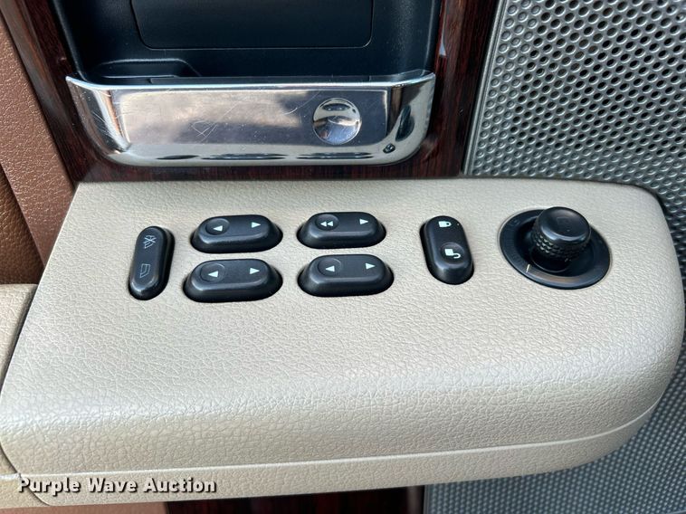 image for item KW9194 2007 Ford F150  SuperCrew pickup truck