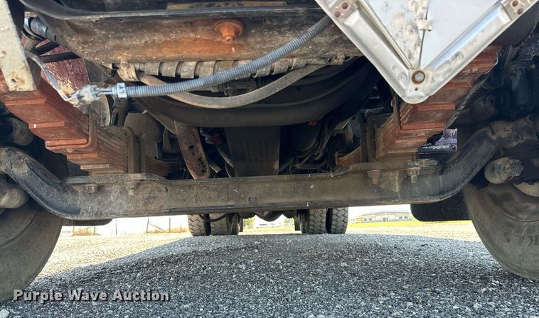 image for item KW9202 1993 International  4900 box truck