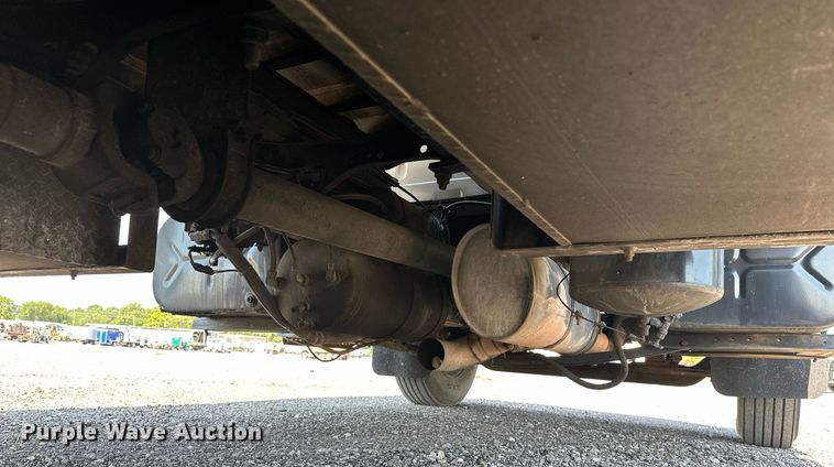 image for item KW9202 1993 International  4900 box truck