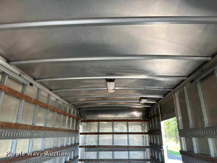 image for item KW9202 1993 International  4900 box truck