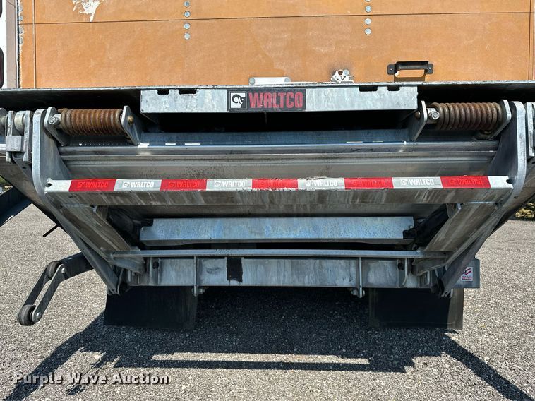 image for item KW9202 1993 International  4900 box truck