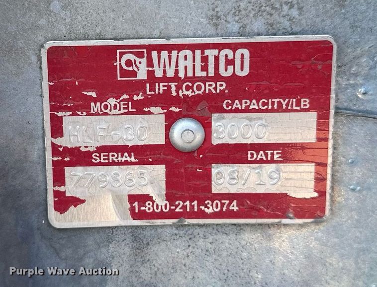 image for item KW9202 1993 International  4900 box truck