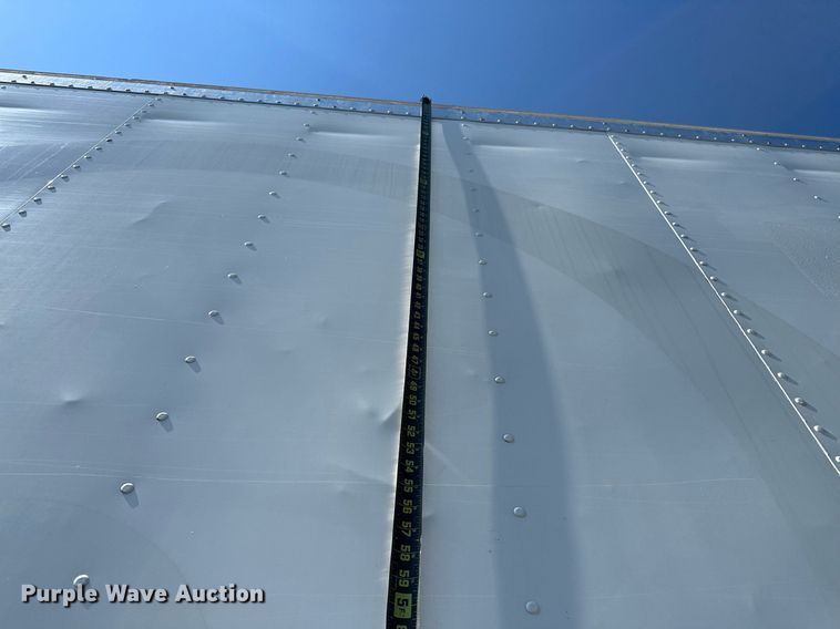 image for item KW9202 1993 International  4900 box truck