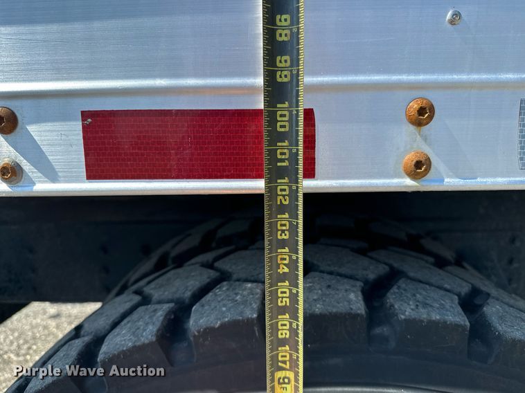 image for item KW9202 1993 International  4900 box truck