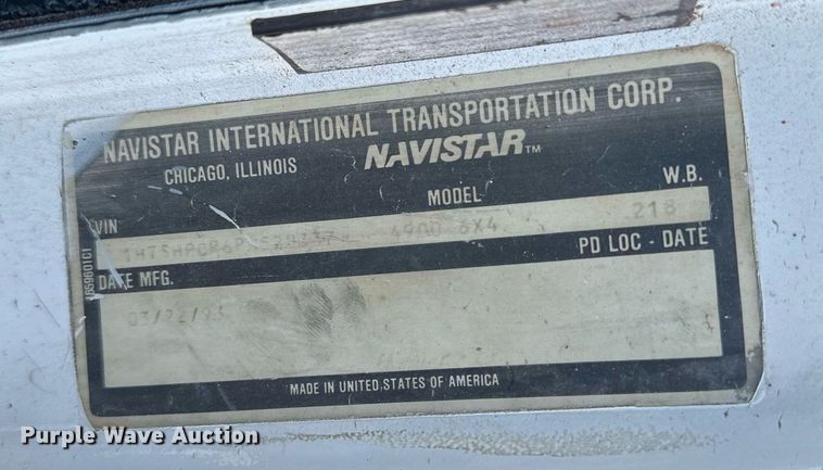 image for item KW9202 1993 International  4900 box truck