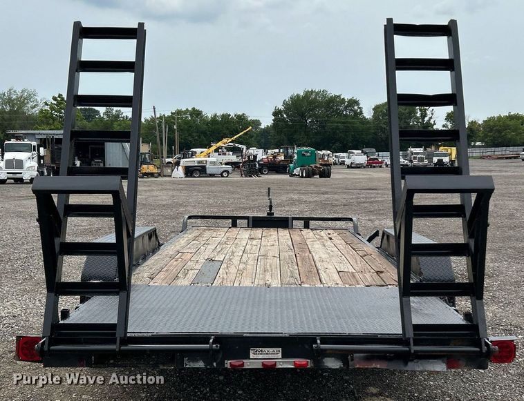 image for item KW9210 2007 Big Tex  utility trailer