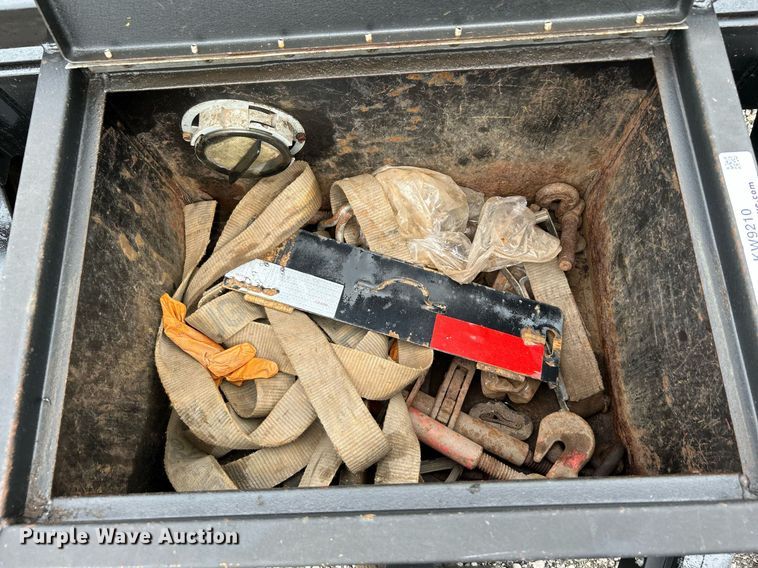 image for item KW9210 2007 Big Tex  utility trailer