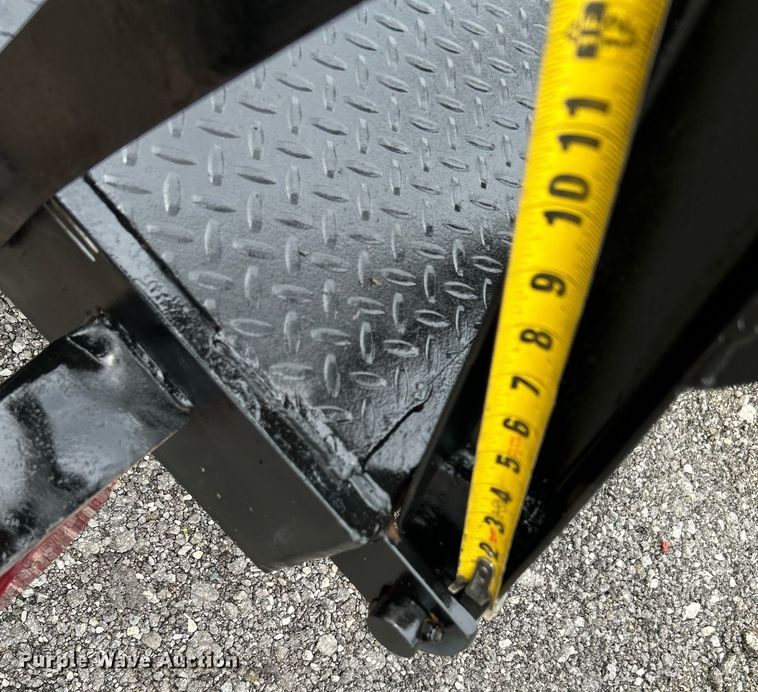 image for item KW9210 2007 Big Tex  utility trailer