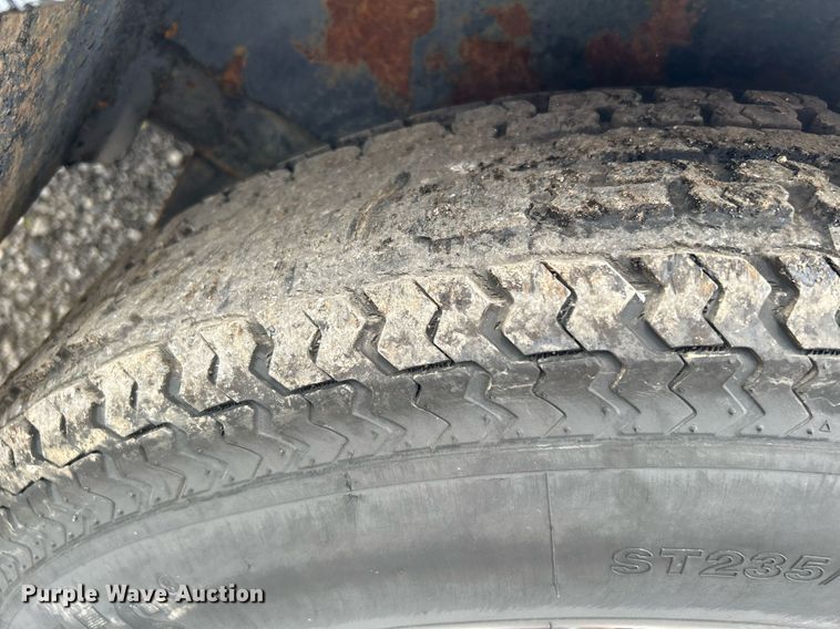 image for item KW9210 2007 Big Tex  utility trailer