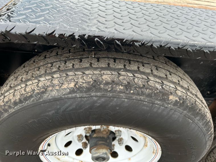 image for item KW9210 2007 Big Tex  utility trailer