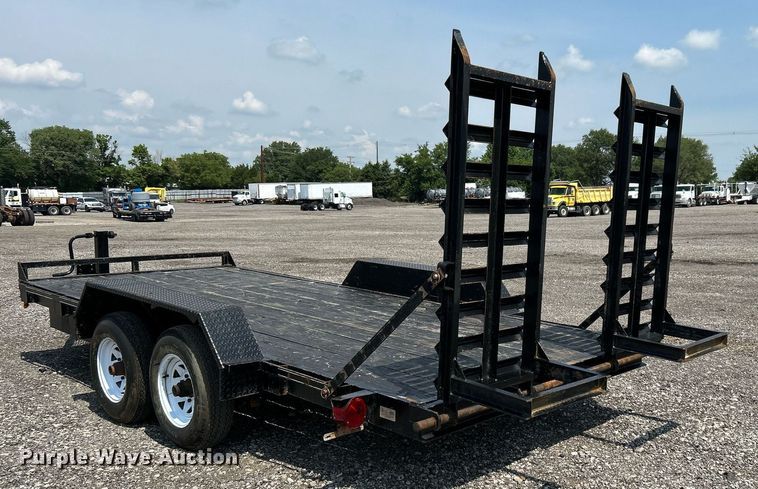 image for item KW9219 2004 PA International  utility trailer