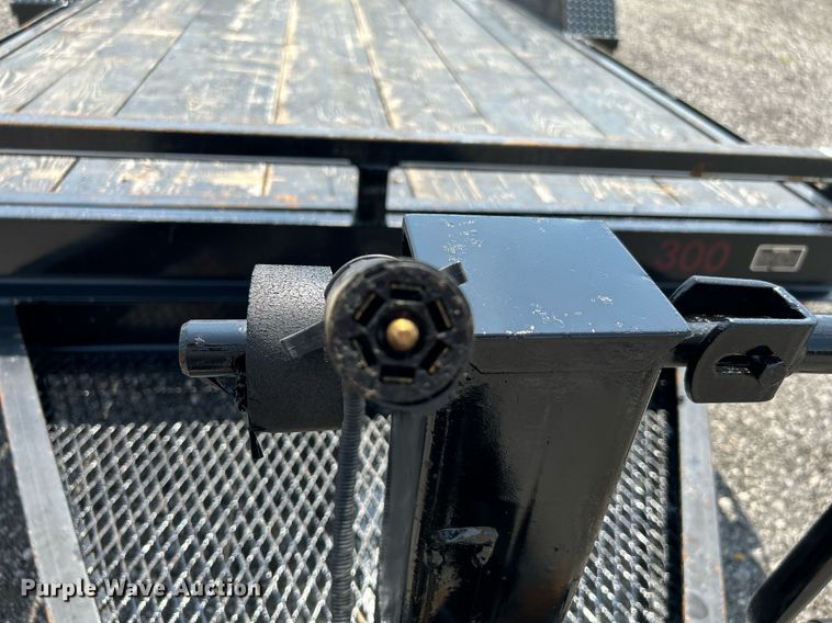 image for item KW9219 2004 PA International  utility trailer