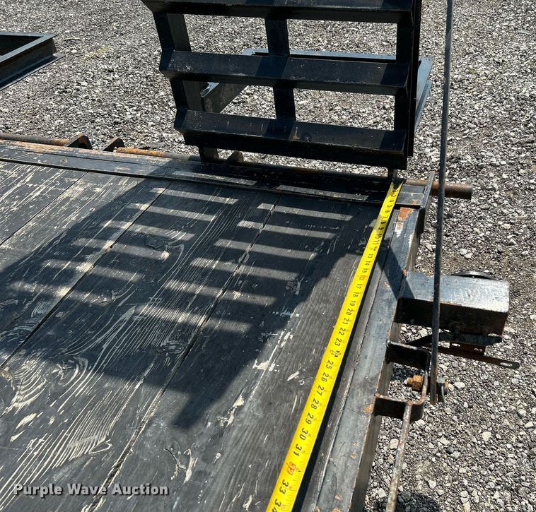 image for item KW9219 2004 PA International  utility trailer