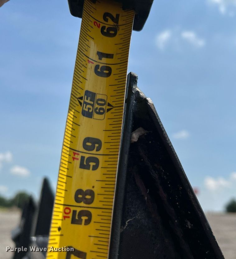 image for item KW9219 2004 PA International  utility trailer