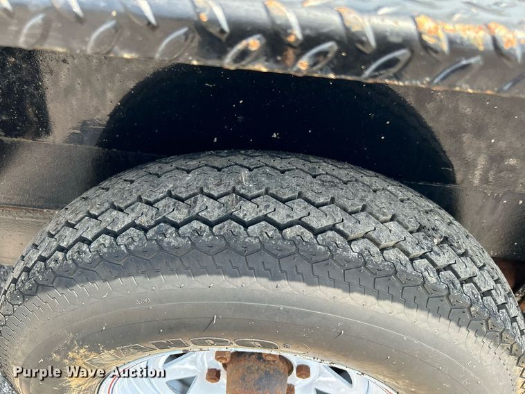 image for item KW9219 2004 PA International  utility trailer