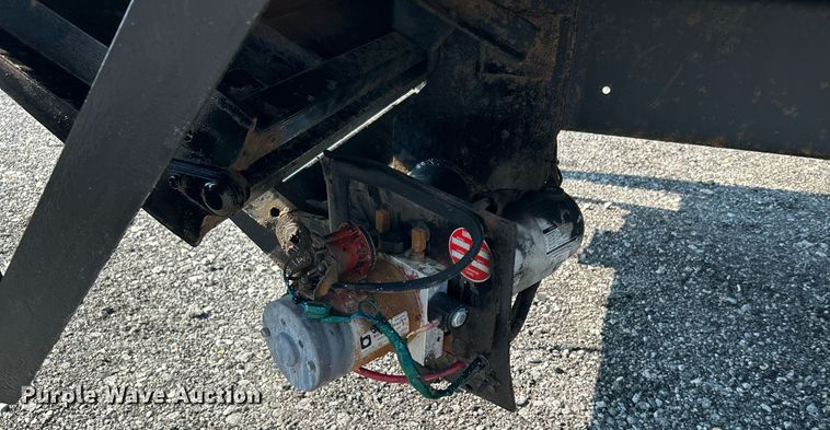 image for item KW9223 2012 International 4300  box truck