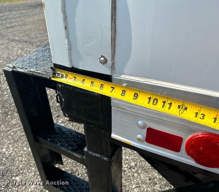 image for item KW9223 2012 International 4300  box truck