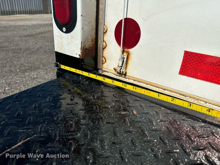 image for item KW9223 2012 International 4300  box truck