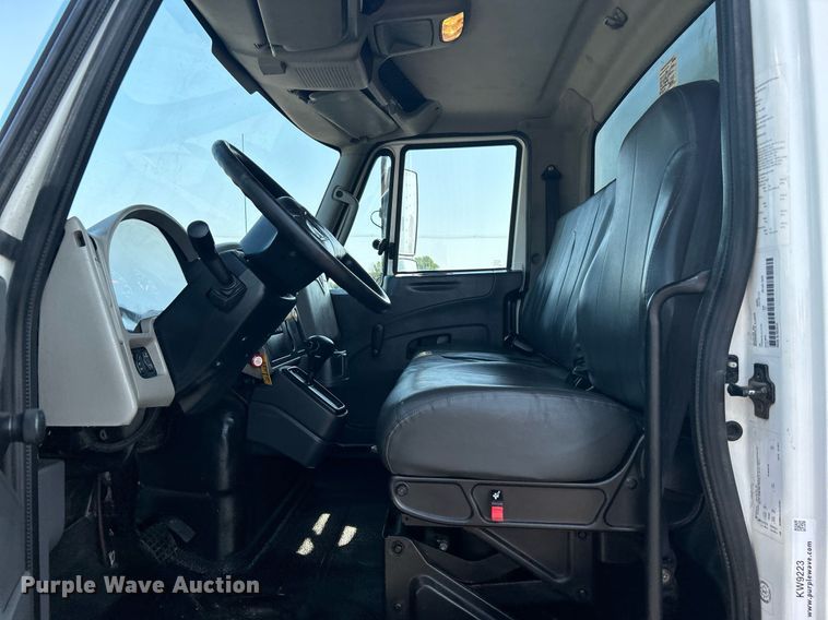 image for item KW9223 2012 International 4300  box truck