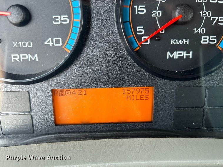 image for item KW9223 2012 International 4300  box truck