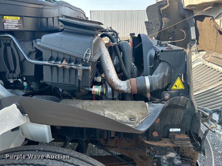 image for item KW9223 2012 International 4300  box truck