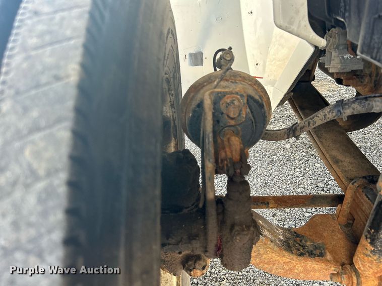 image for item KW9223 2012 International 4300  box truck