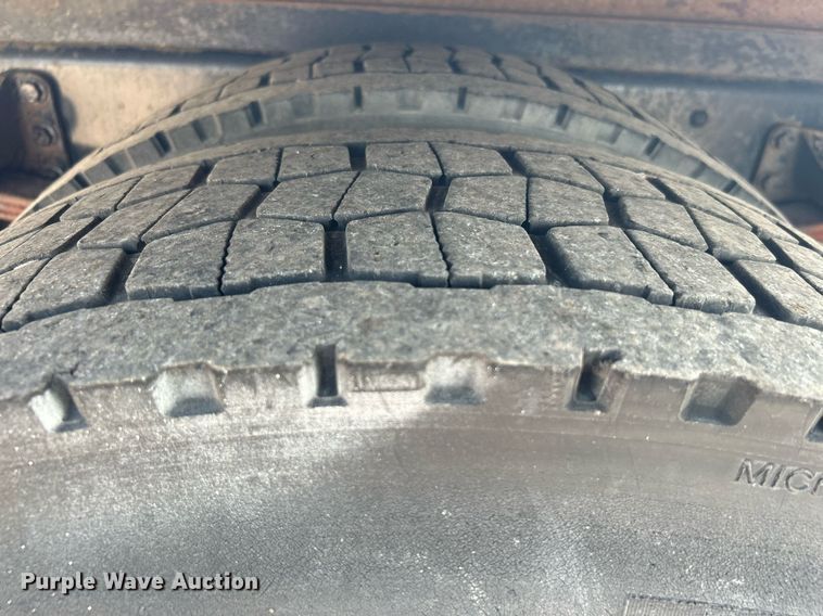 image for item KW9223 2012 International 4300  box truck