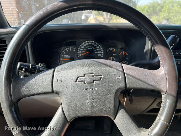 image for item LF9323 2003 Chevrolet Tahoe  SUV