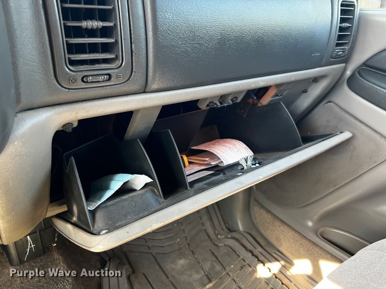 image for item LF9323 2003 Chevrolet Tahoe  SUV