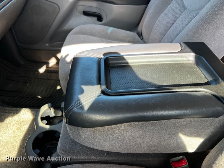 image for item LF9323 2003 Chevrolet Tahoe  SUV