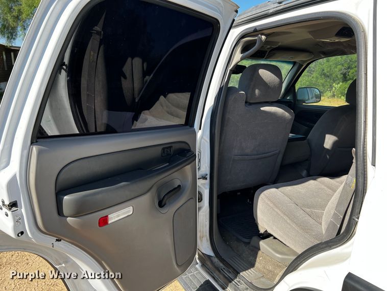 image for item LF9323 2003 Chevrolet Tahoe  SUV