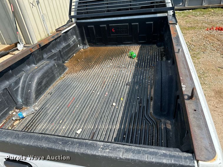 image for item LG9268 2005 Chevrolet Silverado 1500  pickup truck