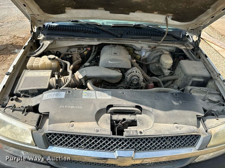 image for item LG9268 2005 Chevrolet Silverado 1500  pickup truck