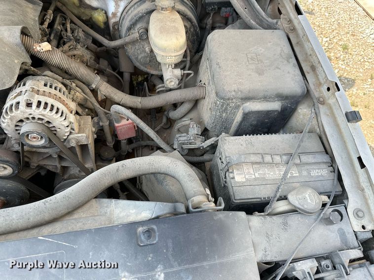 image for item LG9268 2005 Chevrolet Silverado 1500  pickup truck