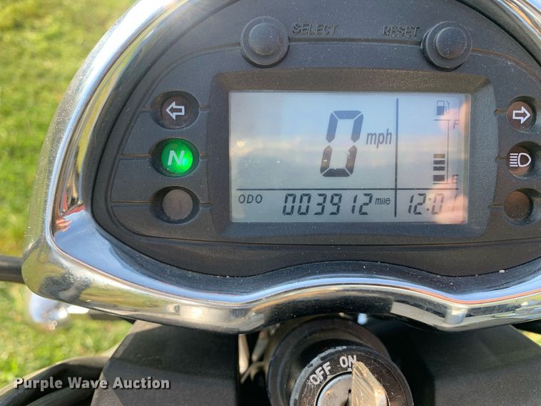 image for item LH9631 2009 Hyosung GV250  motorcycle