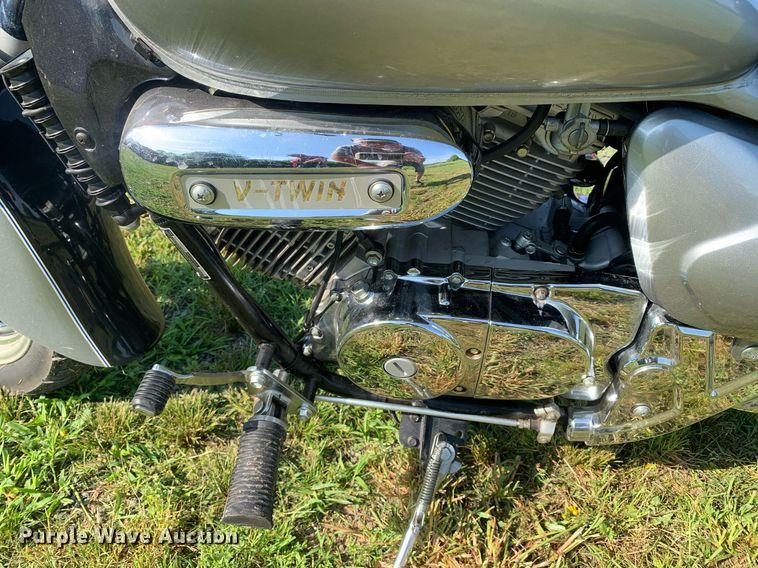 image for item LH9631 2009 Hyosung GV250  motorcycle