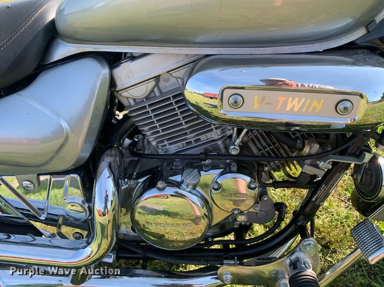 image for item LH9631 2009 Hyosung GV250  motorcycle