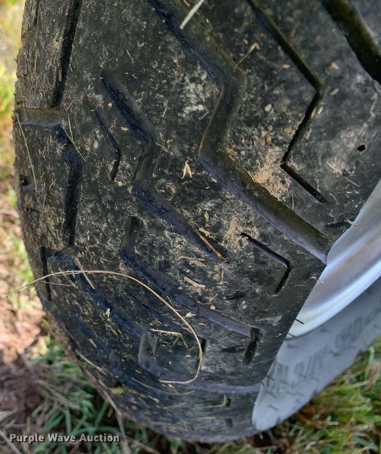 image for item LH9631 2009 Hyosung GV250  motorcycle