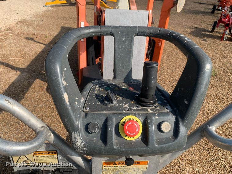 image for item LH9708 2007 JLG T500J  boom lift
