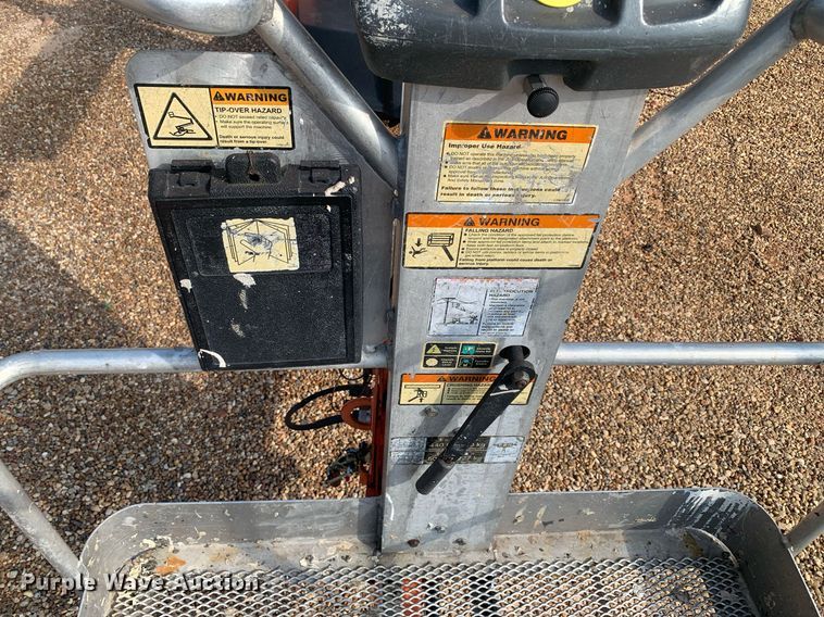 image for item LH9708 2007 JLG T500J  boom lift