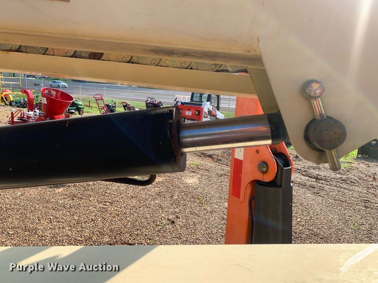 image for item LH9708 2007 JLG T500J  boom lift